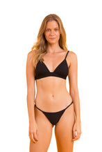 Cargar imagen en el visor de la galería, Model Front: Rio De Sol Haut Top Bora-Black Tri-Cos
