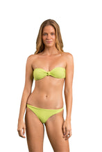 Cargar imagen en el visor de la galería, Model Front: Rio De Sol Haut Top Bora-Citrus Bandeau-Joy
