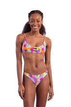 Cargar imagen en el visor de la galería, Model Front: Rio De Sol Haut Top Dreams Bra-Trio
