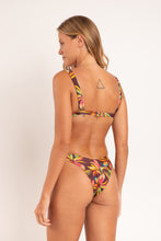 Cargar imagen en el visor de la galería, Model Back: Rio De Sol Haut Top Fiore Hera
