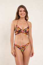 Cargar imagen en el visor de la galería, Model Front: Rio De Sol Haut Top Fiore Kate
