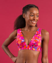 Cargar imagen en el visor de la galería, Image 11: Rio De Sol Haut Top Flavors Halter-Marina
