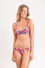 Cargar imagen en el visor de la galería, Model Front: Rio De Sol Haut Top Funny Bralette
