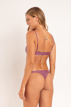 Cargar imagen en el visor de la galería, Model Back: Rio De Sol Haut Top Garoupa Mila
