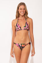 Cargar imagen en el visor de la galería, Model Front: Rio De Sol Haut Top Jolie Mel
