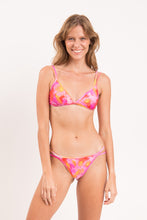 Cargar imagen en el visor de la galería, Model Front: Rio De Sol Haut Top Joyful Tri-Duo

