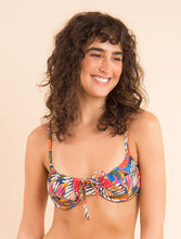 Cargar imagen en el visor de la galería, Model Front: Rio De Sol Haut Top Jungle Balconet-Tie
