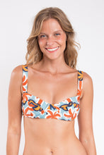 Cargar imagen en el visor de la galería, Gallery: Rio De Sol Haut Top Kauai Amelia
