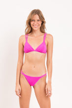 Cargar imagen en el visor de la galería, Model Front: Rio De Sol Haut Top Malibu-Rosa Tri-Duo
