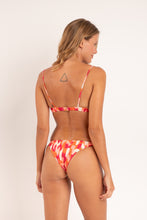 Cargar imagen en el visor de la galería, Model Back: Rio De Sol Haut Top Mirage Balconet-Tie
