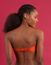 Cargar imagen en el visor de la galería, Image 08: Rio De Sol Haut Top Paprica Bandeau-Joy
