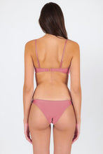 Cargar imagen en el visor de la galería, Model Back: Rio De Sol Haut Top Shimmer-Confetti Bandeau-Knot
