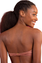 Cargar imagen en el visor de la galería, Image 07: Rio De Sol Haut Top Shimmer-Copper Bandeau-Joy
