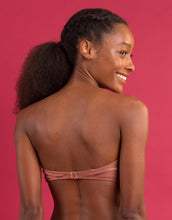 Cargar imagen en el visor de la galería, Image 10: Rio De Sol Haut Top Shimmer-Copper Bandeau-Joy

