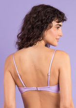 Cargar imagen en el visor de la galería, Image 12: Rio De Sol Haut Top Shimmer-Harmonia Bandeau-Joy

