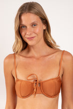 Cargar imagen en el visor de la galería, Gallery: Rio De Sol Haut Top Shimmer-Nocciola Balconet-Tie

