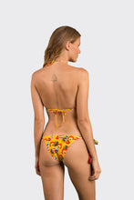 Cargar imagen en el visor de la galería, Model Back: Rio De Sol Haut Top Stories Tri-Inv
