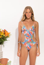 Cargar imagen en el visor de la galería, Image 04: Rio De Sol Une Pièce Zinnia Trikini
