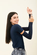 Cargar imagen en el visor de la galería, Sun-Protection Sleeve Navy UPF50+
