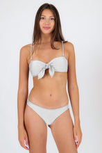 Cargar imagen en el visor de la galería, Top Shimmer-White Bandeau-Knot
