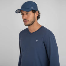 Cargar imagen en el visor de la galería, Model Front: Uv Line Casquette Cap New Fit Marinho Upf50+
