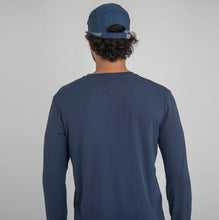 Cargar imagen en el visor de la galería, Model Back: Uv Line Casquette Cap New Fit Marinho Upf50+

