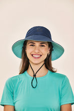 Cargar imagen en el visor de la galería, Model Front: Uv Line Chapeau Souple/Capeline Chapeu New Cassis Upf50+
