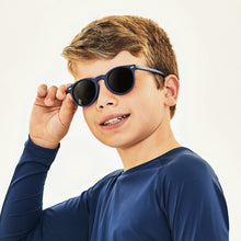 Cargar imagen en el visor de la galería, Image 03: Uv Line Lunettes De Soleil Kids Sunglasses Navy Uv400
