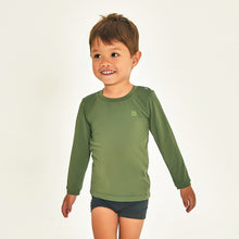 Cargar imagen en el visor de la galería, Model Front: Uv Line T-Shirt Longsleeve Baby Verde Militar Upf50+

