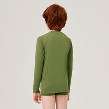 Cargar imagen en el visor de la galería, Model Back: Uv Line T-Shirt Longsleeve Uvrpo Inf Verde Militar Upf50+
