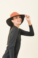 Cargar imagen en el visor de la galería, Image 02: Uv Line Chapeau Souple/Capeline San Diego Preto Caramelo Upf50+
