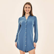 Cargar imagen en el visor de la galería, Model Front: Uv Line Chemise Shirtdress Copenhagen Aco Upf50+
