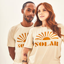 Cargar imagen en el visor de la galería, Gallery: Uv Line Fitness Haut T-Shirt Solar Off White Upf50+
