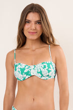 Cargar imagen en el visor de la galería, Gallery: Wednesday In Hawaii By Rio De Sol Haut Top Pua-Valley Coral
