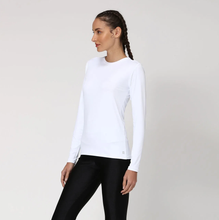 Cargar imagen en el visor de la galería, Women FPU50+ Uvpro Long Sleeve T-Shirt White Uv
