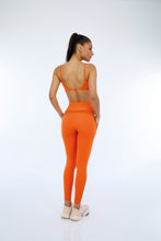 Cargar imagen en el visor de la galería, Legging Hyper Regulagem No Cos Laranja Orangeade
