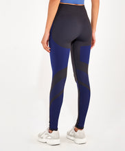 Cargar imagen en el visor de la galería, Legging Sem Costura Emana Bicolor Preto
