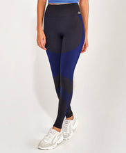Cargar imagen en el visor de la galería, Legging Sem Costura Emana Bicolor Preto
